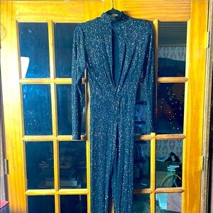 VANN’S Elegant Black Jumpsuit with Glitter Accents, Size SM
